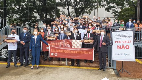 Ato nacional contra PEC 05/21 é realizado em Brasília