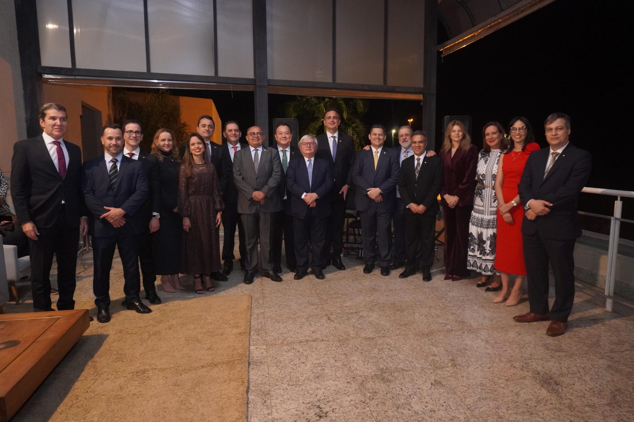 Frentas homenageia o senador Rodrigo Pacheco por sua contribuição às carreiras jurídicas e ao fortalecimento do Judiciário