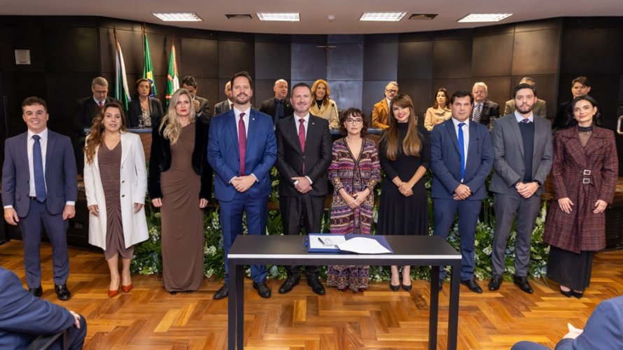 No Paraná, solenidade de posse e festa de confraternização marcam início de nova gestão da APMP