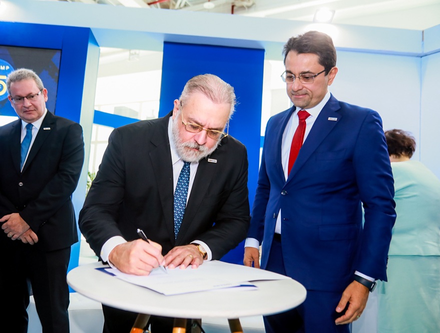 CONAMP filia Augusto Aras e marca primeiro ingresso de ex-procurador-geral da República em 55 anos