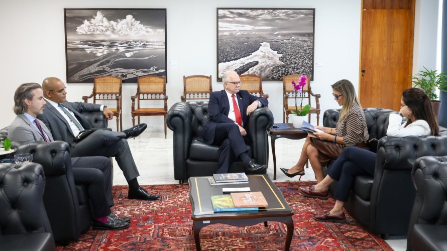 Frentas apresenta sugestões para apoiar comissão que trata da efetividade do teto remuneratório do funcionalismo