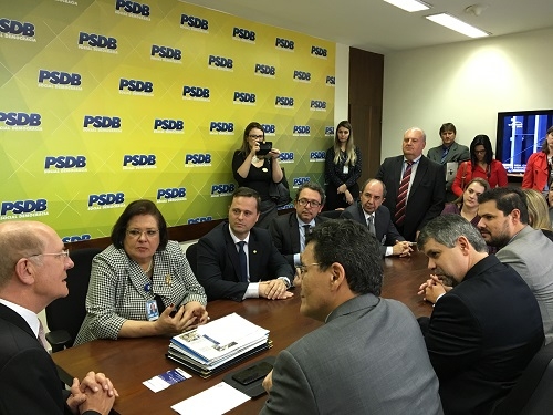 Senador Paulo Bauer recebe dirigentes do Ministério Público e da Magistratura