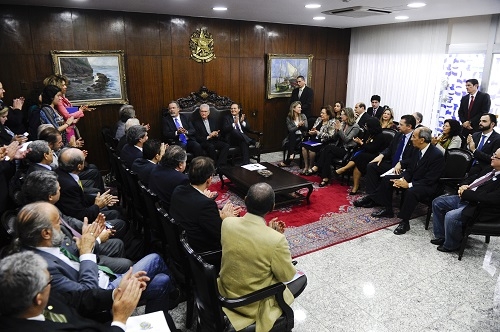 CONAMP reúne-se com parlamentares para evitar redução da maioridade penal